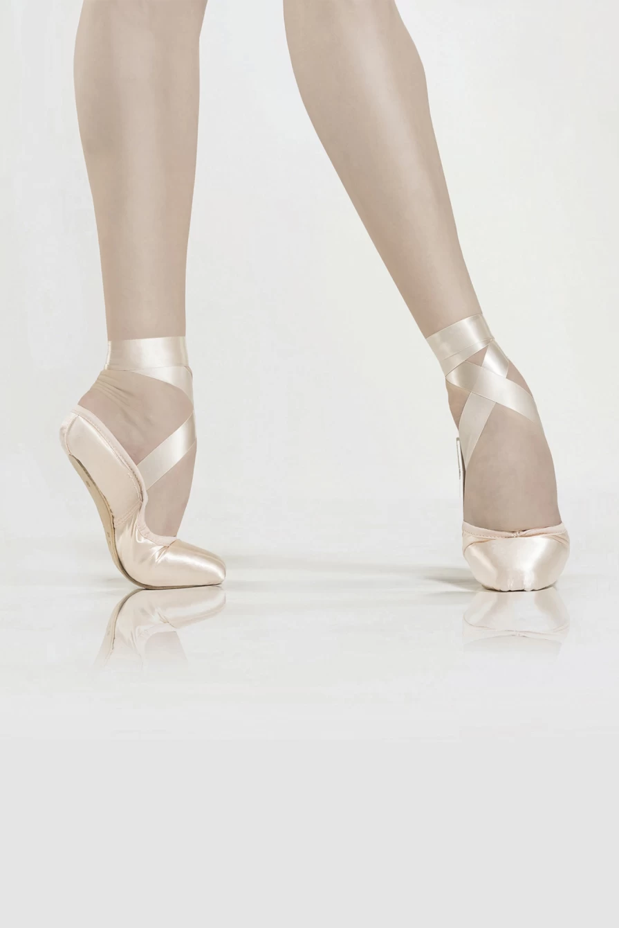 Wear Moi Professional Demi-Pointe Square Dance Shoes for Ballet Training