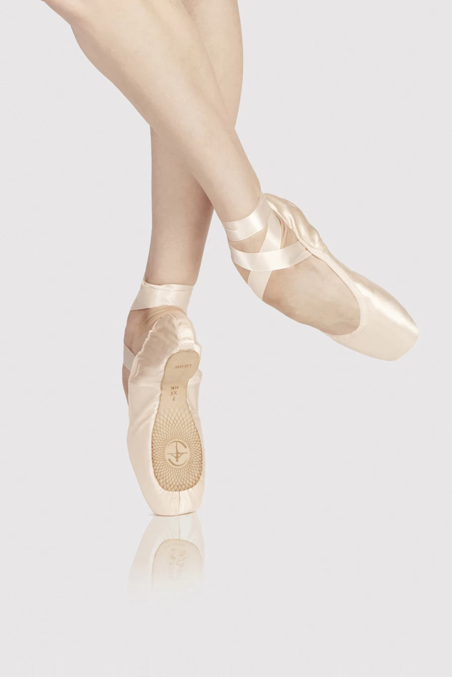 Wear Moi Alfa Reinforced Hard Dance Tights for Optimal Support and Durability